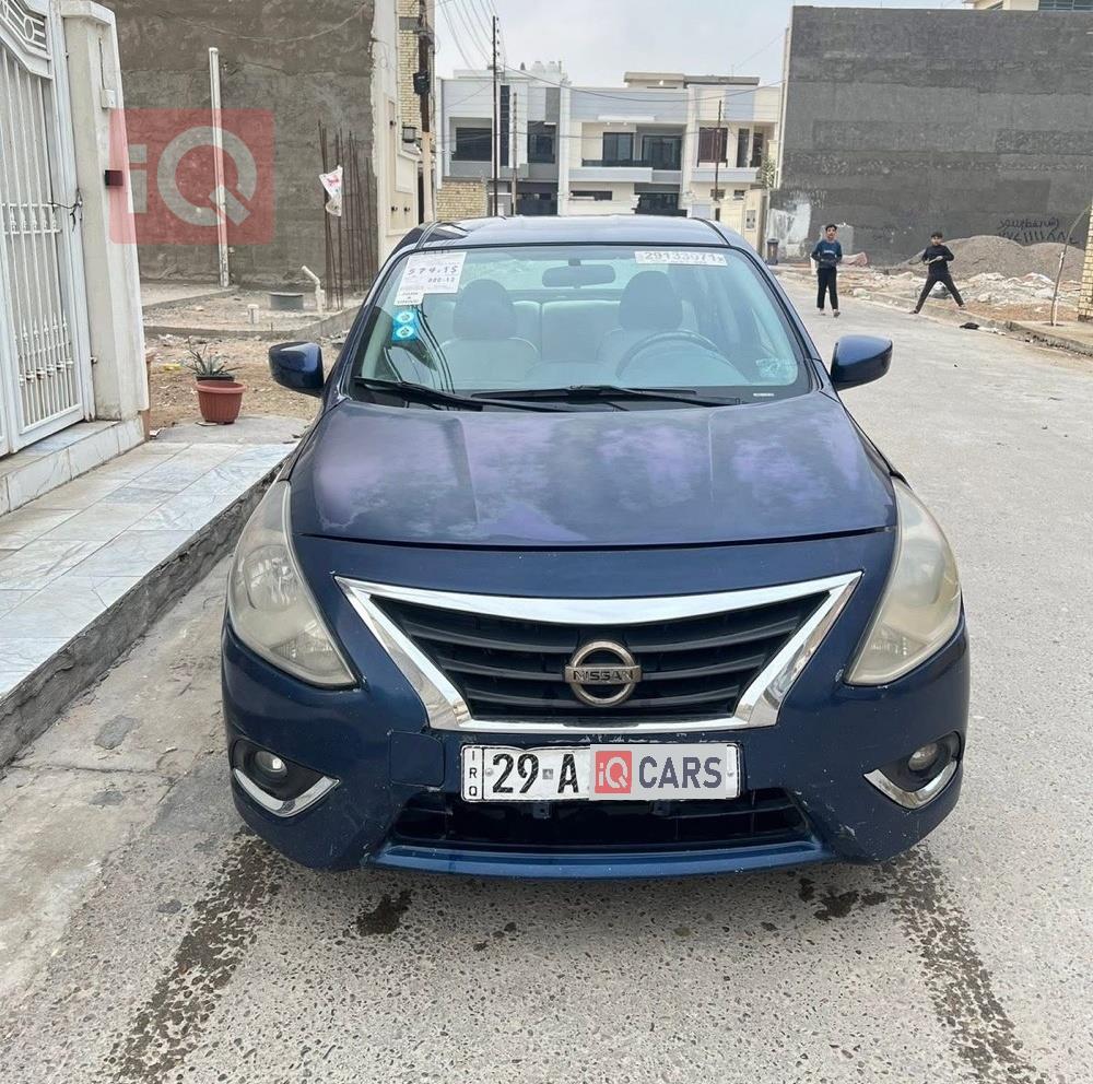 نيسان فيرسا